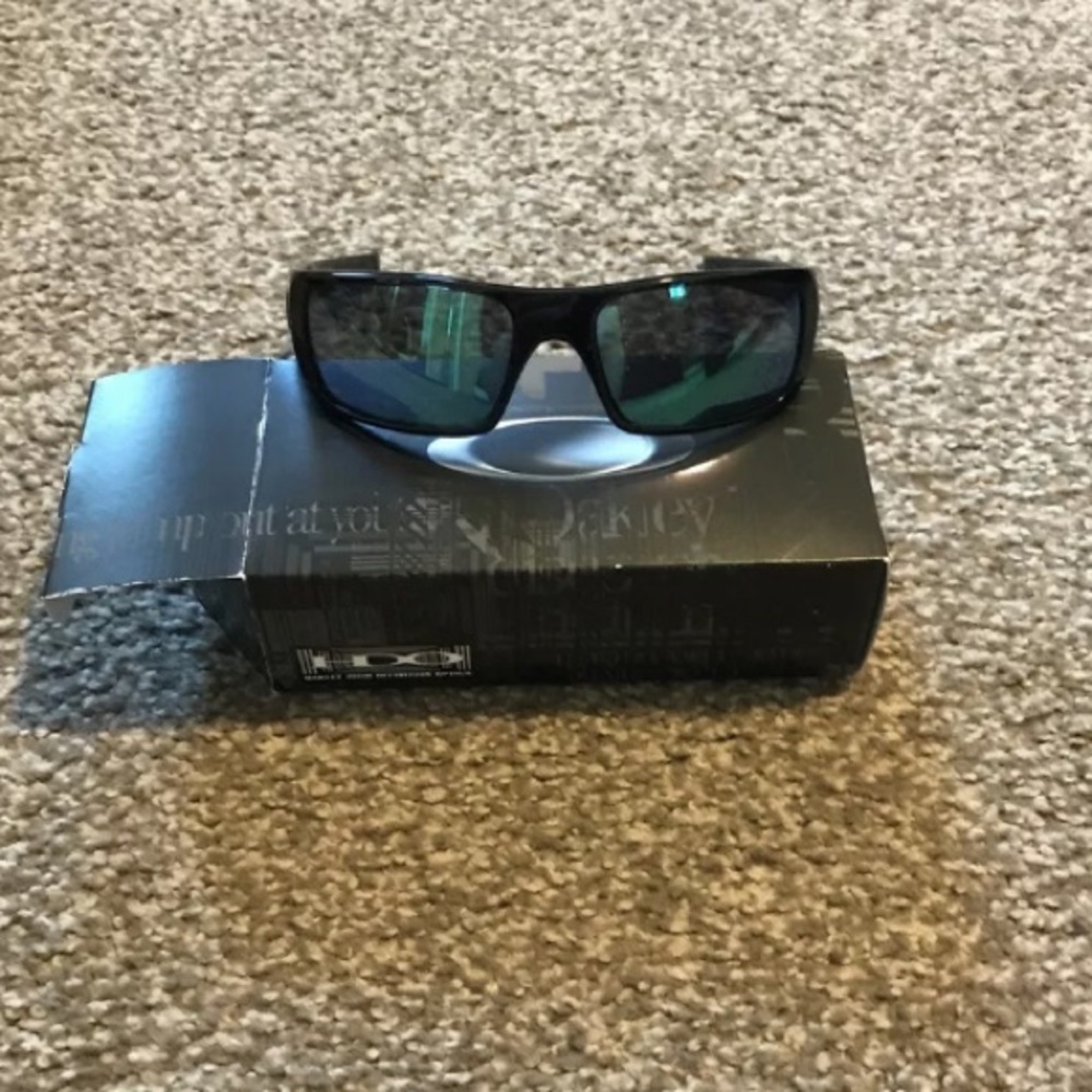 Oakley Crankshaft Sunglasses - Picture 1 of 7